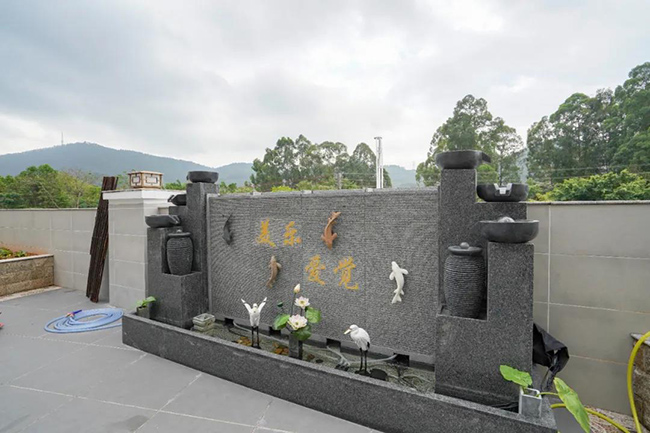 250㎡新中式別墅，室內(nèi)溫馨，后院融合自然環(huán)境